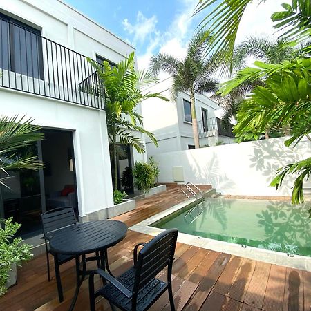 Onyx Hotel & Villa Tanjunguban Exterior photo